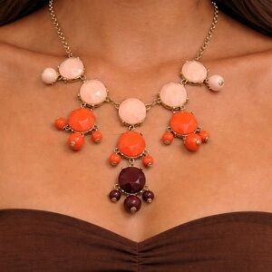 Vintage Shades of Coral Orange Beaded Necklace Gold Tone Chain Rare Summer Look!